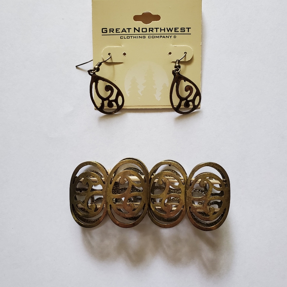 Great Northwest earrings and bracelet set